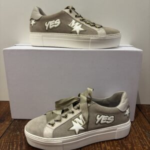 Sneakers MARIPÉ